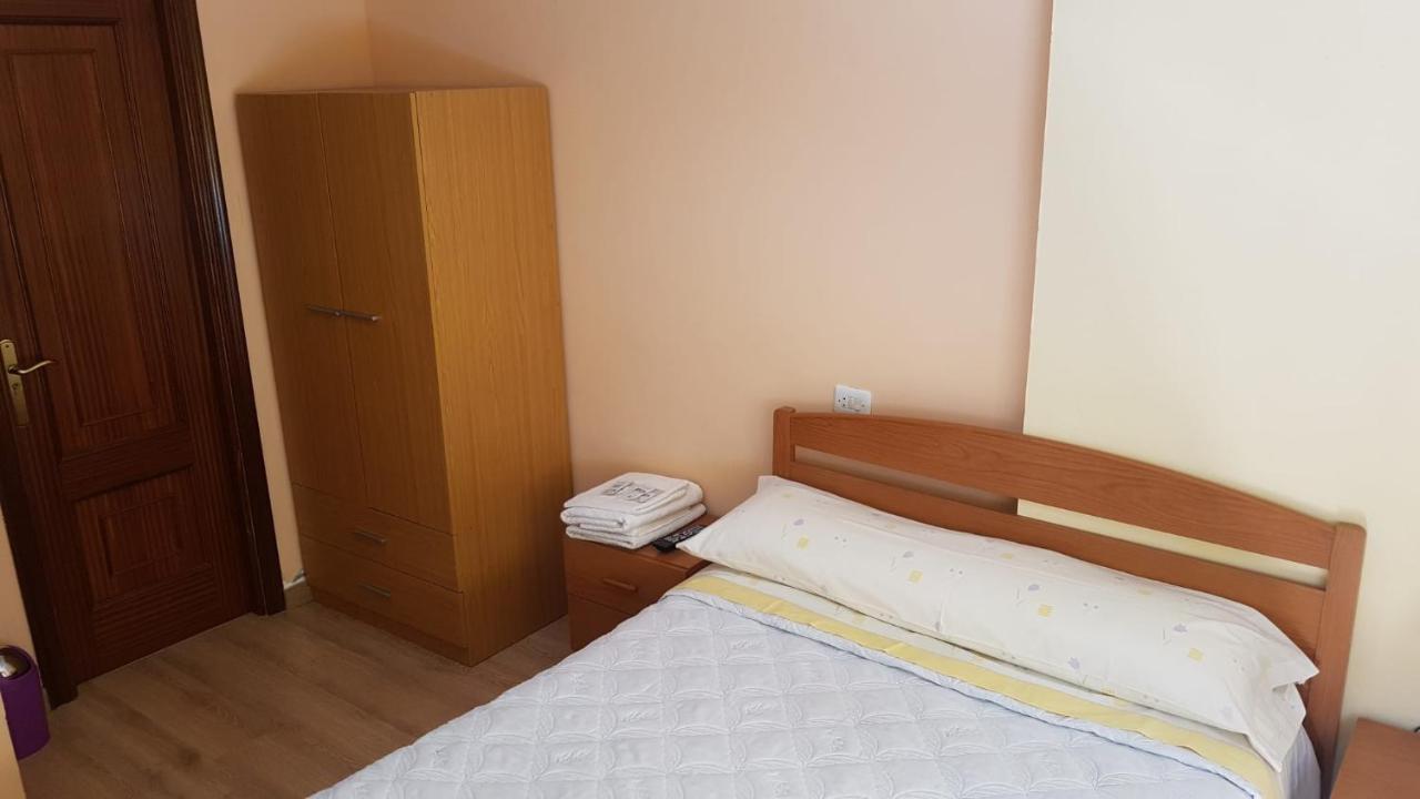 Hostal Bodegon A Cosecha Сан Киприан Екстериор снимка