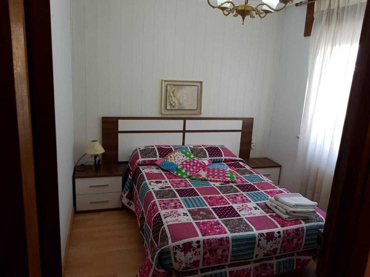 Hostal Bodegon A Cosecha Сан Киприан Екстериор снимка